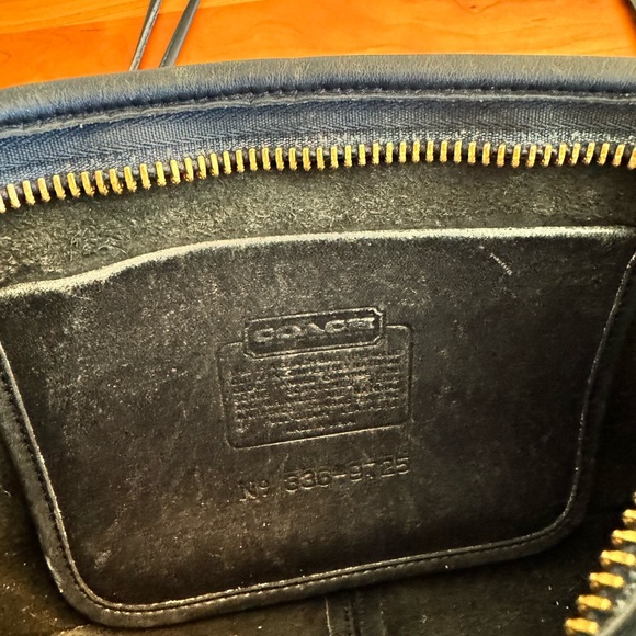 Vintage Coach Crossbody Bag - Picture 6 of 7